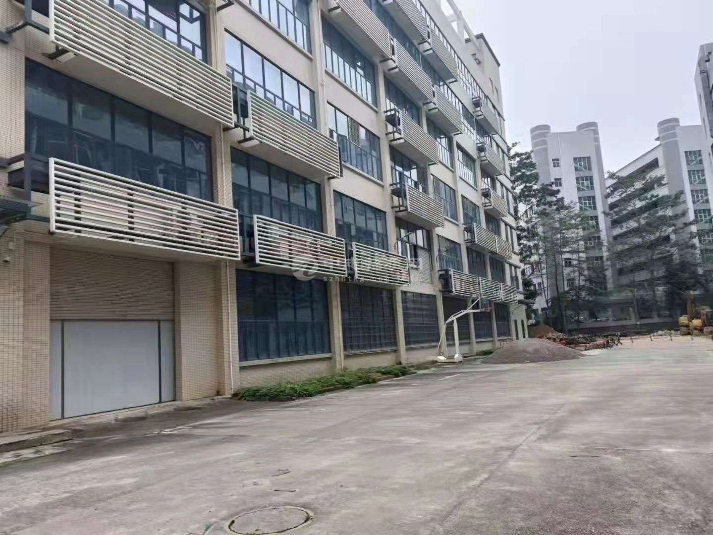 龙岗坪地独栋厂房出租
