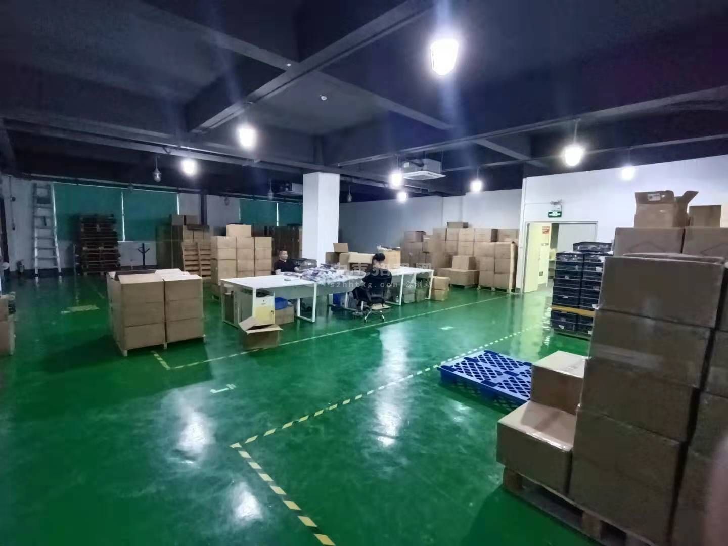 民治精装厂房出租1100平米