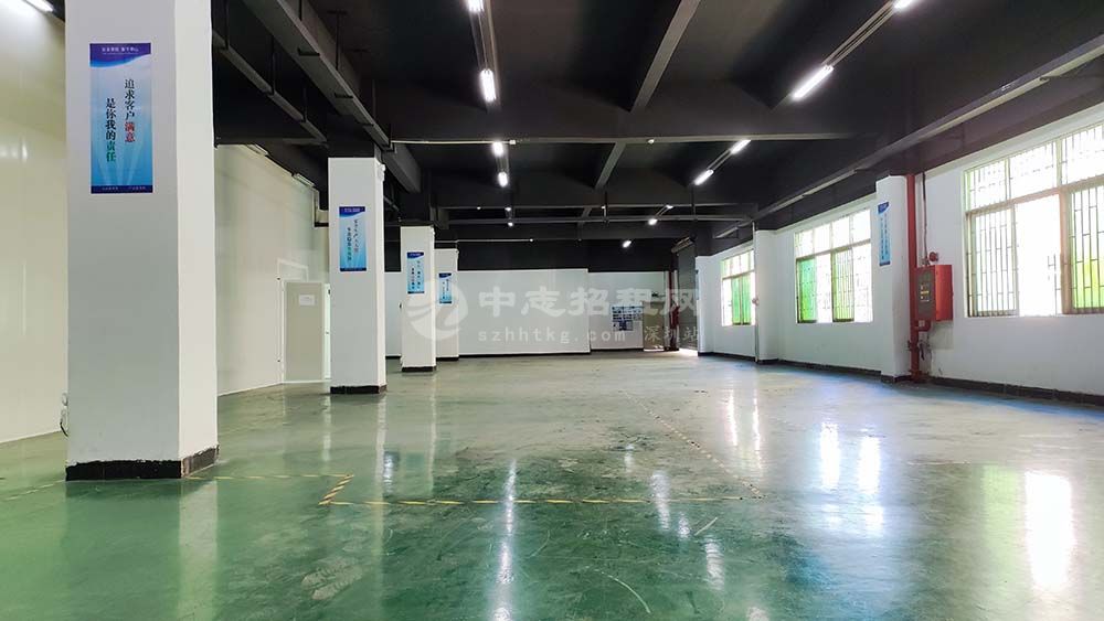 龙华清湖高速口附近新出一楼1400平带精装修无尘车间厂房出租
