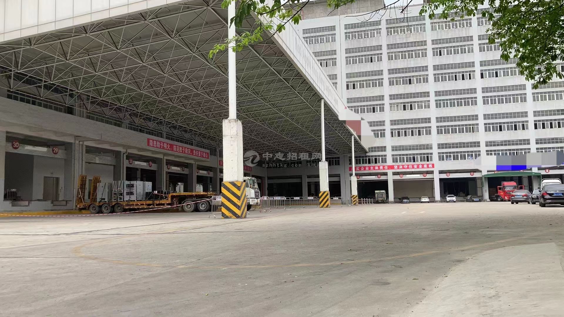 深圳龙华区地铁站附近特价20元标准厂房出租
